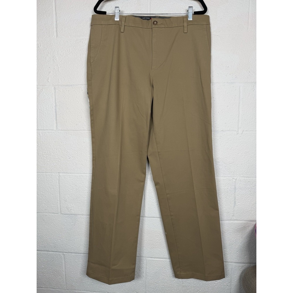 Dockers Workday Khaki Men's 38x34 Classic Fit Smart 360 Flex Beige Pants NWT